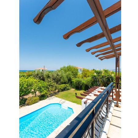Sun Beach Villa Thio Polis Dış mekan fotoğraf