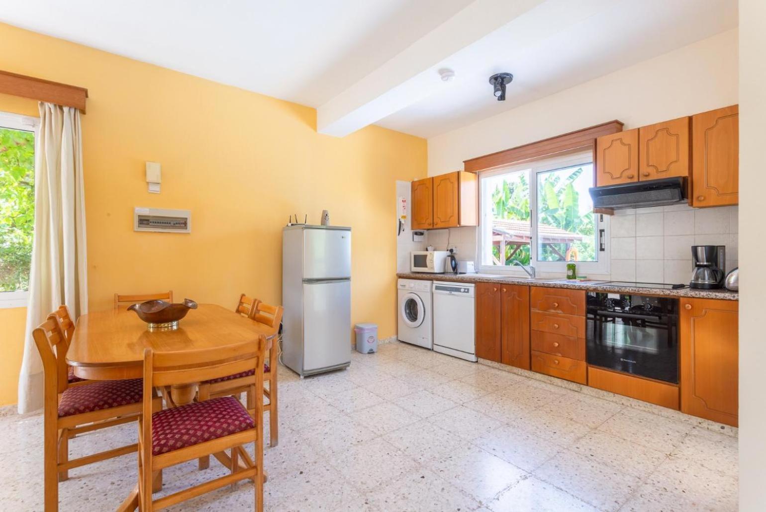Sun Beach Villa Thio Polis Dış mekan fotoğraf