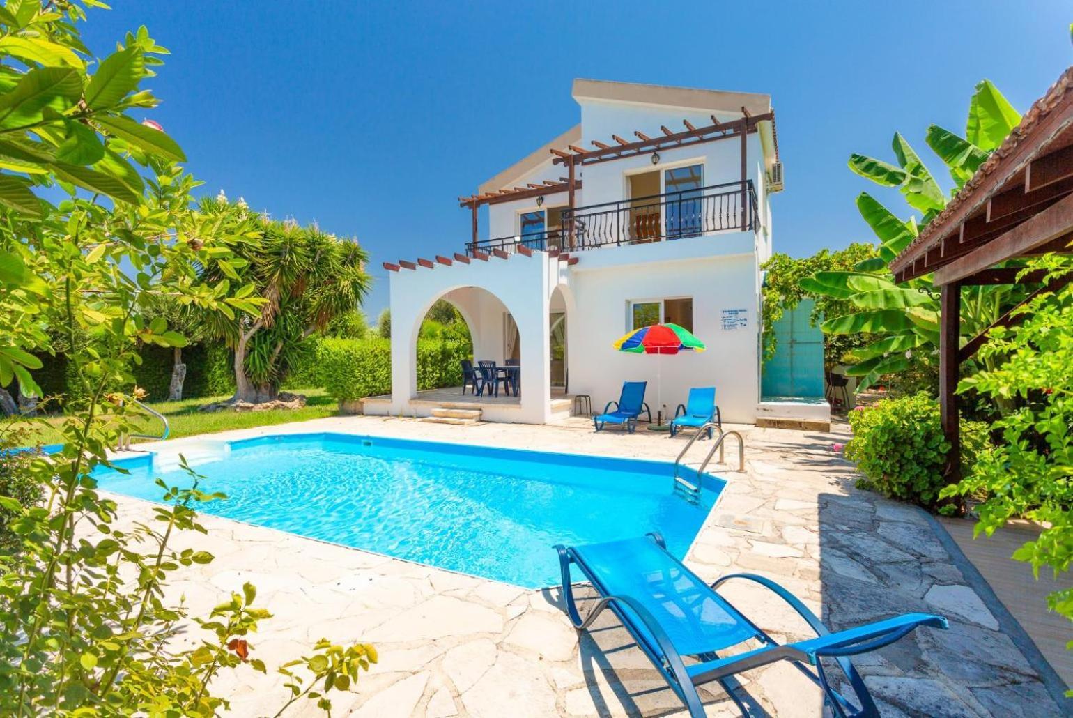 Sun Beach Villa Thio Polis Dış mekan fotoğraf
